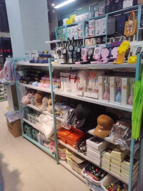 一站式便利购 中东路小百货批发零售店，满足您的日常所需